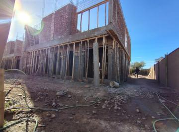 PH · 90m² · 3 Ambientes · 2 Cocheras · Se Vende Dúplex en Lujan de Cuyo, Mendoza