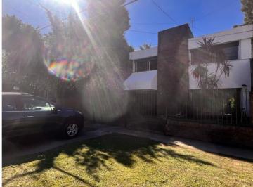 Casa · 120m² · 3 Ambientes · 1 Cochera · Casa en Venta Ranelagh Frente Al Golf