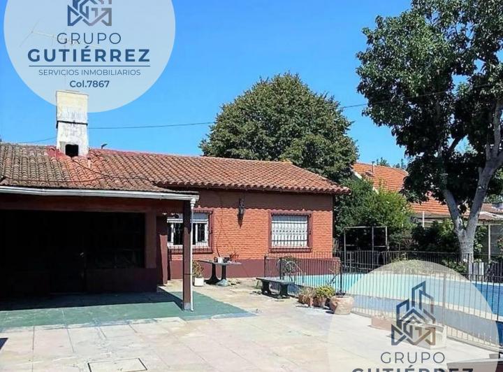 Casa · 240m² · 5 Ambientes · 2 Cocheras