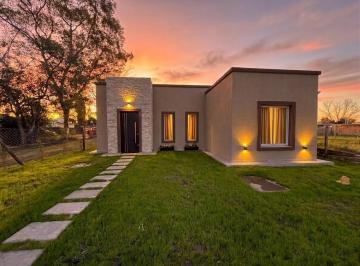 Casa · 55m² · 3 Ambientes · 1 Cochera · Casa a Estrenar en Barrio Semi Cerrado - Loma Verde - Escobar
