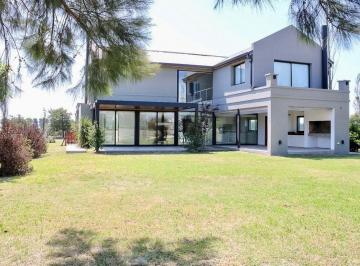 Casa · 260m² · 5 Ambientes · 2 Cocheras · Venta Casa a Estrenar La Rinconada Country Club