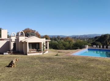 Terreno · 250m² · 4 Dormitorios · 2 Cocheras · Venta Terreno 4400 m² Apto Desarrollo Housing Torres 26 Unidades - Villa Belgrano Córdoba