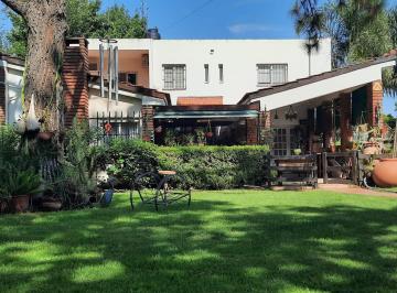 Casa de 10 ambientes, Funes · Dueño Alquila Casa Amueblada Para Vivienda Permanente