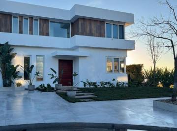 Casa de 7 ambientes, Escobar · Excelente Casa Al Lago Central