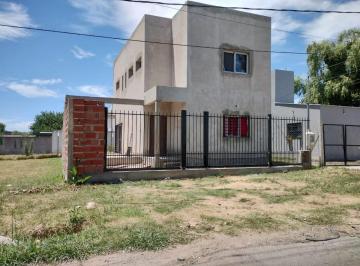 Casa · 110m² · 3 Ambientes · Casa en City Bell
