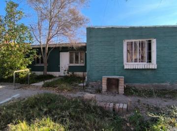 Casa de 4 ambientes, Mayor Drummond · Casa en Venta Dos Dorm., Luján de Cuyo, Mendoza.