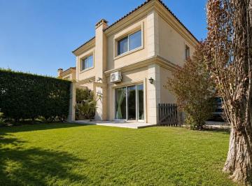 Casa · 80m² · 3 Ambientes · 2 Cocheras · Casa Dúplex en Alquiler en Liquidambar, Pilar, G. B. a. Zona Norte