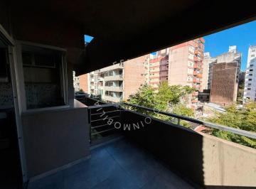Departamento de 1 ambiente, Rosario · Amplio Monoambiente, con Placard Divisible y Balcón Terraza
