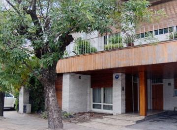 Casa · 298m² · 8 Ambientes · 3 Cocheras · Venta Casa Paso del Rey Centro