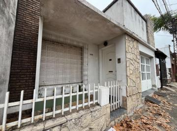 Casa · 85m² · 5 Ambientes · Venta de Casa de Dos Dorm. y Cochera en Arroyito - Rosario