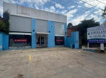 Local comercial · 400m² · 1 Ambiente · Local Comercial en Alquiler - Importante Av