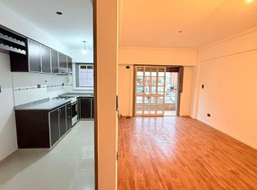 Departamento · 50m² · 2 Ambientes · Alquiler - Semipiso Sobre Boulevard - a Nuevo - R. Falcon 5500