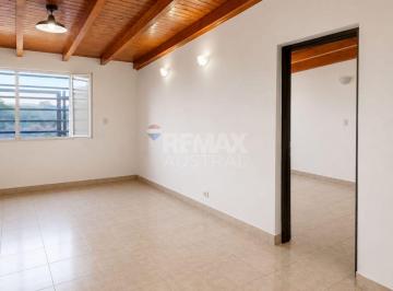 Casa · 39m² · 2 Ambientes · 1 Cochera · Alquiler Casa 1 Dorm - Garage - Hospital Militar