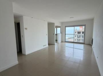 Departamento · 90m² · 4 Ambientes · 1 Cochera · Departamento en La Perla