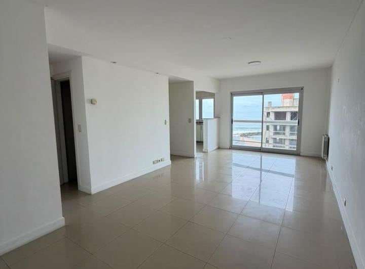 Departamento · 90m² · 4 Ambientes · 1 Cochera