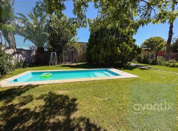 Quinta vacacional · 348m² · 2 Dormitorios · 1 Cochera · Casa Quinta en Susana - Alquiler y Venta