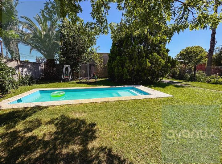 Quinta vacacional · 348m² · 2 Dormitorios · 1 Cochera