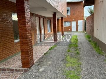 Departamento · 90m² · 3 Ambientes · 1 Cochera · Duplex 2 Dorm. - Patio y Cochera | Catriel Al 200