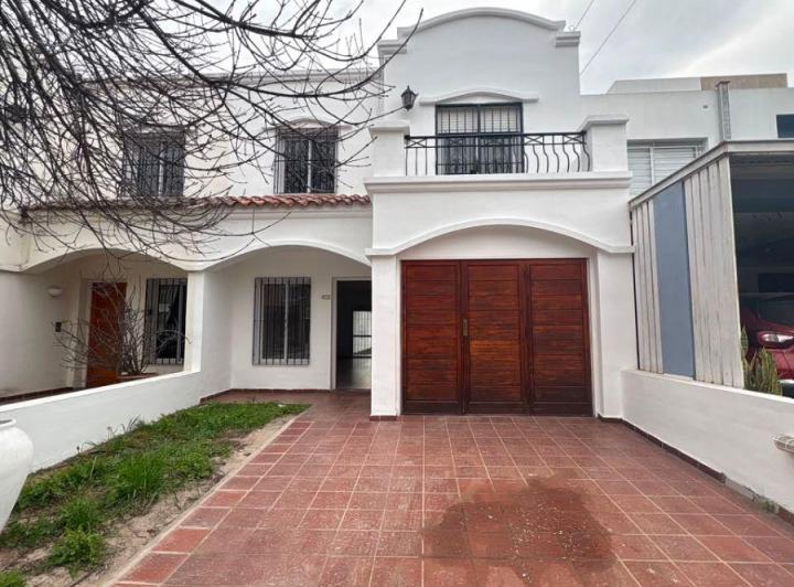 Casa · 131m² · 1 Ambiente