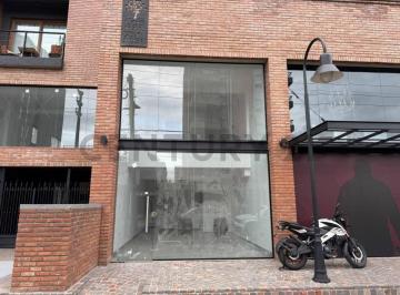 Local comercial · 122m² · 2 Ambientes · Alquiler Local Comercial Ituzaingo
