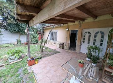 Casa · 123m² · 3 Ambientes · 1 Cochera · Casa Venta City Bell