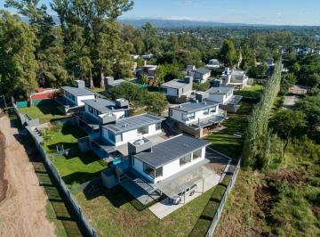 Casa de 6 ambientes, Córdoba · Dueño Vende Casa Housing La Carolina H2