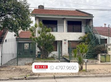 Casa · 182m² · 5 Ambientes · 2 Cocheras · Casa 3 Dorm. Venta - Florida Oeste