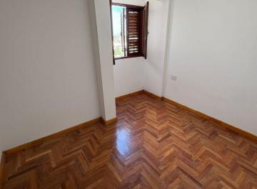 Departamento de 5 ambientes, Córdoba · A. Alberdi, Fte Nuevocentro, Dpto 2 Dorm., 6to Piso Excelente!