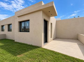 Casa de 4 ambientes, Córdoba · Duplex 2 Dorm + Escritorio en Pb en Docta