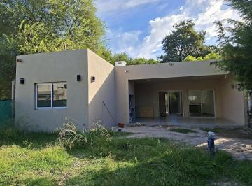 Casa · 107m² · 4 Ambientes · 2 Cocheras · Casa en Venta de 4 Ambientes Loma Verde, Escobar, Gba Norte - Apta Credito