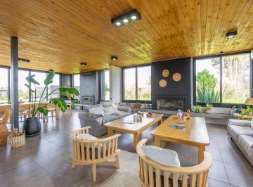Casa · 420m² · 5 Ambientes · 3 Cocheras · Venta Casa Haras El Malacate Exaltacion de La Cruz