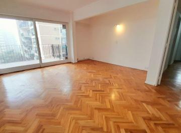 Departamento · 72m² · 3 Ambientes · Acassuso - Amplio Departamento de 3 Amb con Balcón Aterrazado!