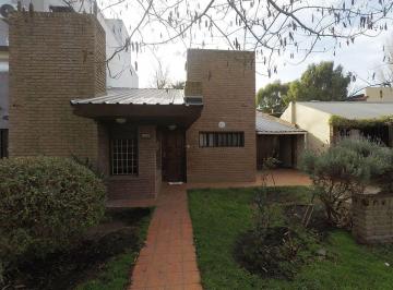 Casa de 3 ambientes, Mar del Plata · Chalet 3 Ambientes con Garage y Parque
