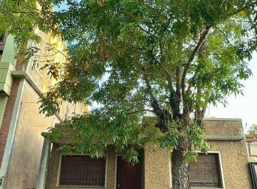 Casa · 394m² · 4 Ambientes · Casa 3 Amb Villa Sarmiento