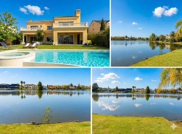 Casa · 350m² · 4 Dormitorios · 4 Cocheras · Casa 4 Dorm. en Los Castores, Nordelta - Tigre