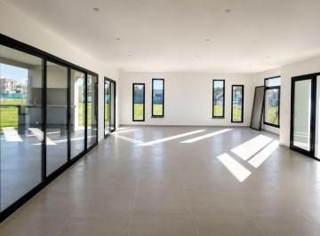 AMN-AMN-4094_2 · Casa en Venta en Lagoon - Pilar