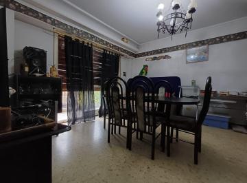 Departamento · 110m² · 4 Ambientes · Venta Departamento 4 Ambientes Villa Maipu Permuta