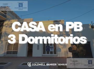 Casa · 142m² · 6 Ambientes · 1 Cochera · Casa E Venta en Casco Viejo Centenario
