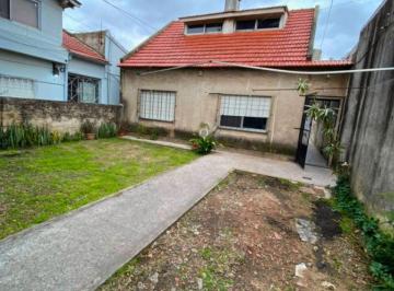Casa de 3 ambientes, Lanús · Casa en Venta C/ Cochera en Gerli