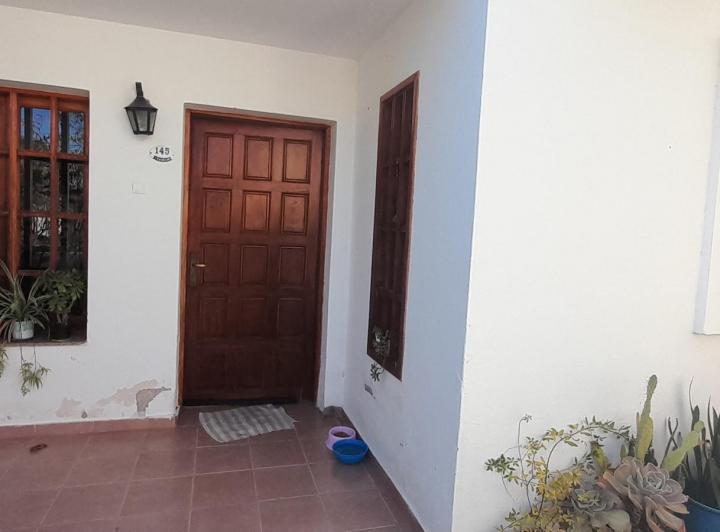 Casa · 2 Dormitorios · 1 Cochera