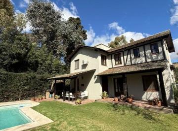 Casa · 125m² · 4 Ambientes · 2 Cocheras · Casa Chalet en Venta en La Bota, Ingeniero Maschwitz, Escobar