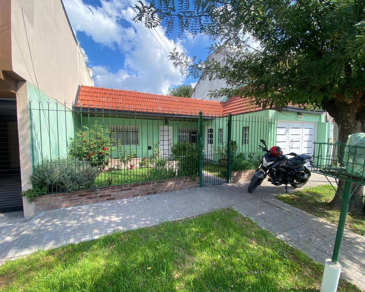 Casa de 2 dormitorios, ideal para familia o primera vivienda, con excelente funcionalidad y ambientes bien distribuidos.