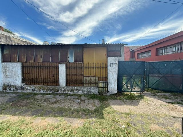 Casa · 70m² · 3 Ambientes · 2 Cocheras