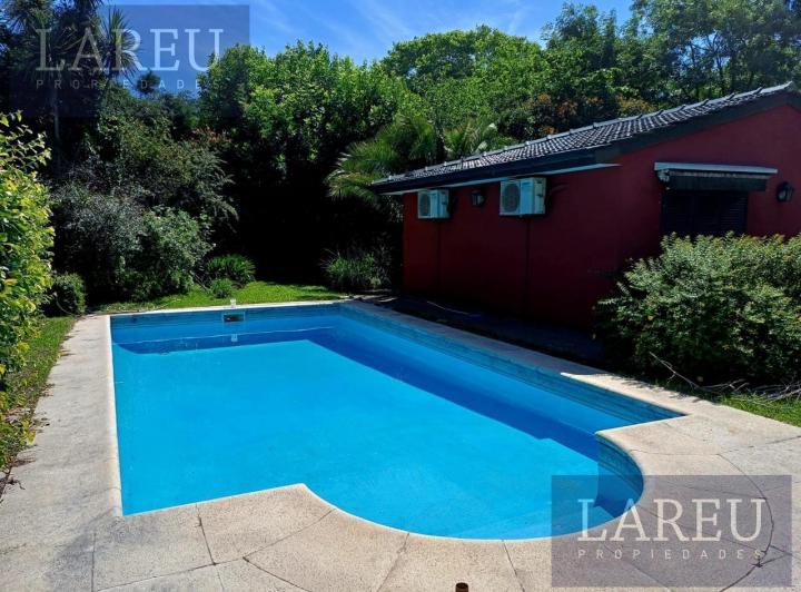 Casa · 70m² · 3 Ambientes · 1 Cochera