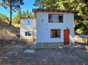 Casa · 122m² · 4 Ambientes · 1 Cochera · Casa en Venta - 3 Dorm. 2 Baños - Esquel
