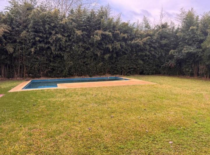 Casa · 190m² · 5 Ambientes · 1 Cochera