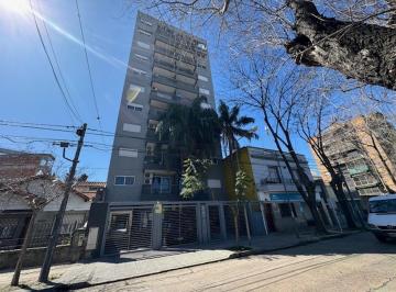 Departamento · 51m² · 2 Ambientes · Alquiler Depto 2 Amb Semipiso San Martin Centro