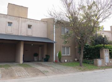 PH · 125m² · 5 Ambientes · 2 Cocheras · Venta Duplex La Gigena Housing
