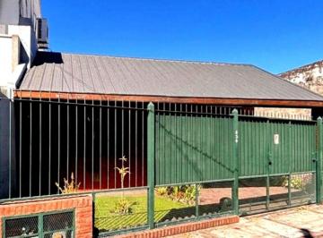 Casa de 3 ambientes, Quilmes · Se Vende Chalet en Bernal