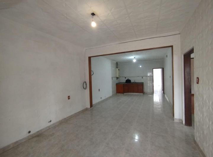 Casa · 103m² · 5 Ambientes · 1 Cochera